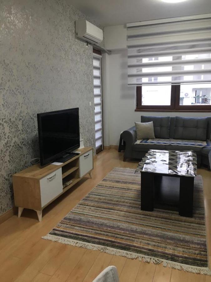 Two Rooms And Kitchen, Bathroom With Balcony Apartment Скопье Экстерьер фото