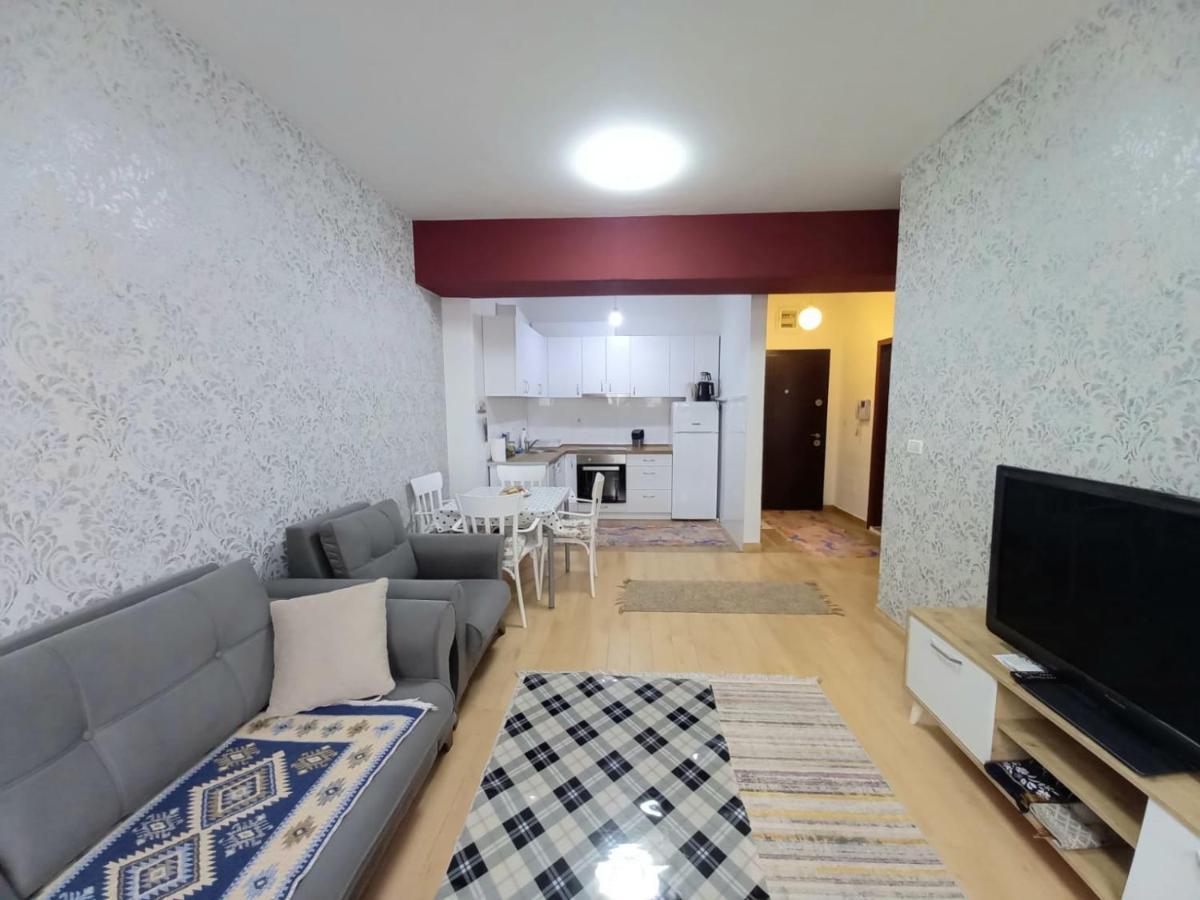 Two Rooms And Kitchen, Bathroom With Balcony Apartment Скопье Экстерьер фото