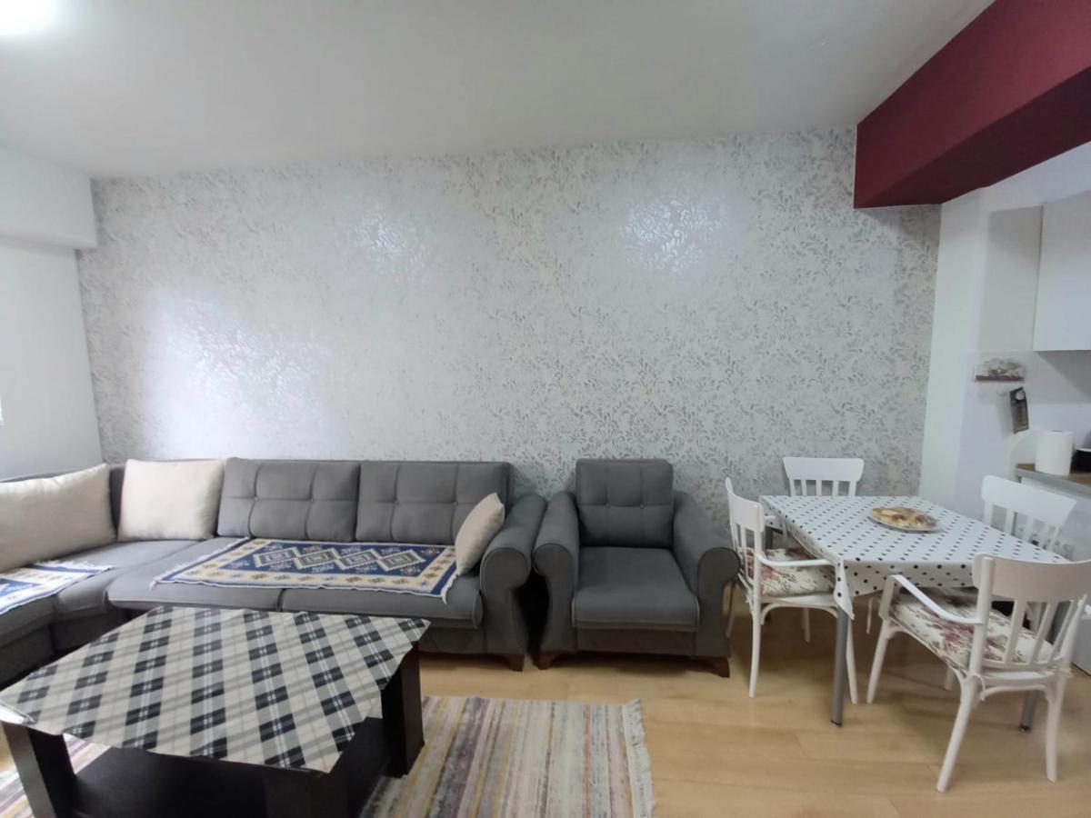 Two Rooms And Kitchen, Bathroom With Balcony Apartment Скопье Экстерьер фото