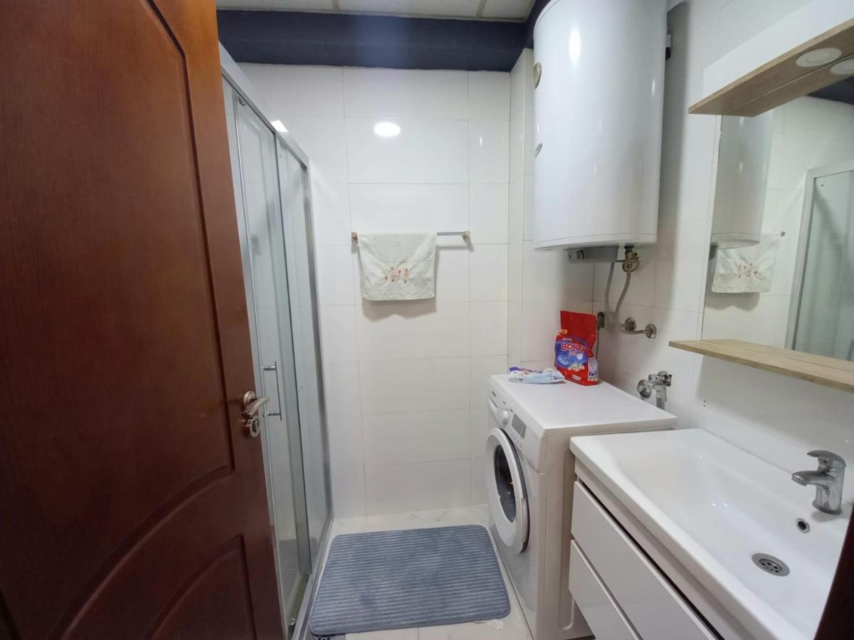 Two Rooms And Kitchen, Bathroom With Balcony Apartment Скопье Экстерьер фото