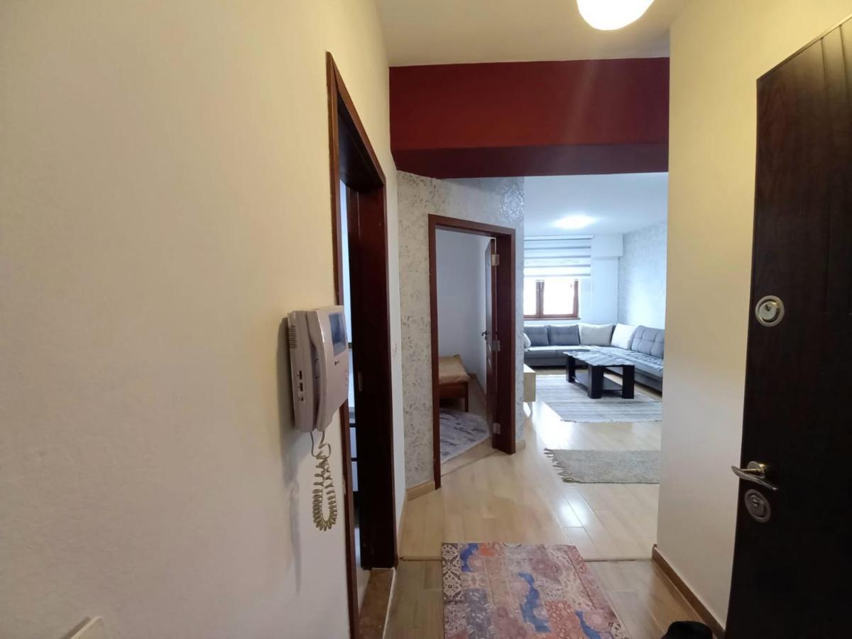 Two Rooms And Kitchen, Bathroom With Balcony Apartment Скопье Экстерьер фото
